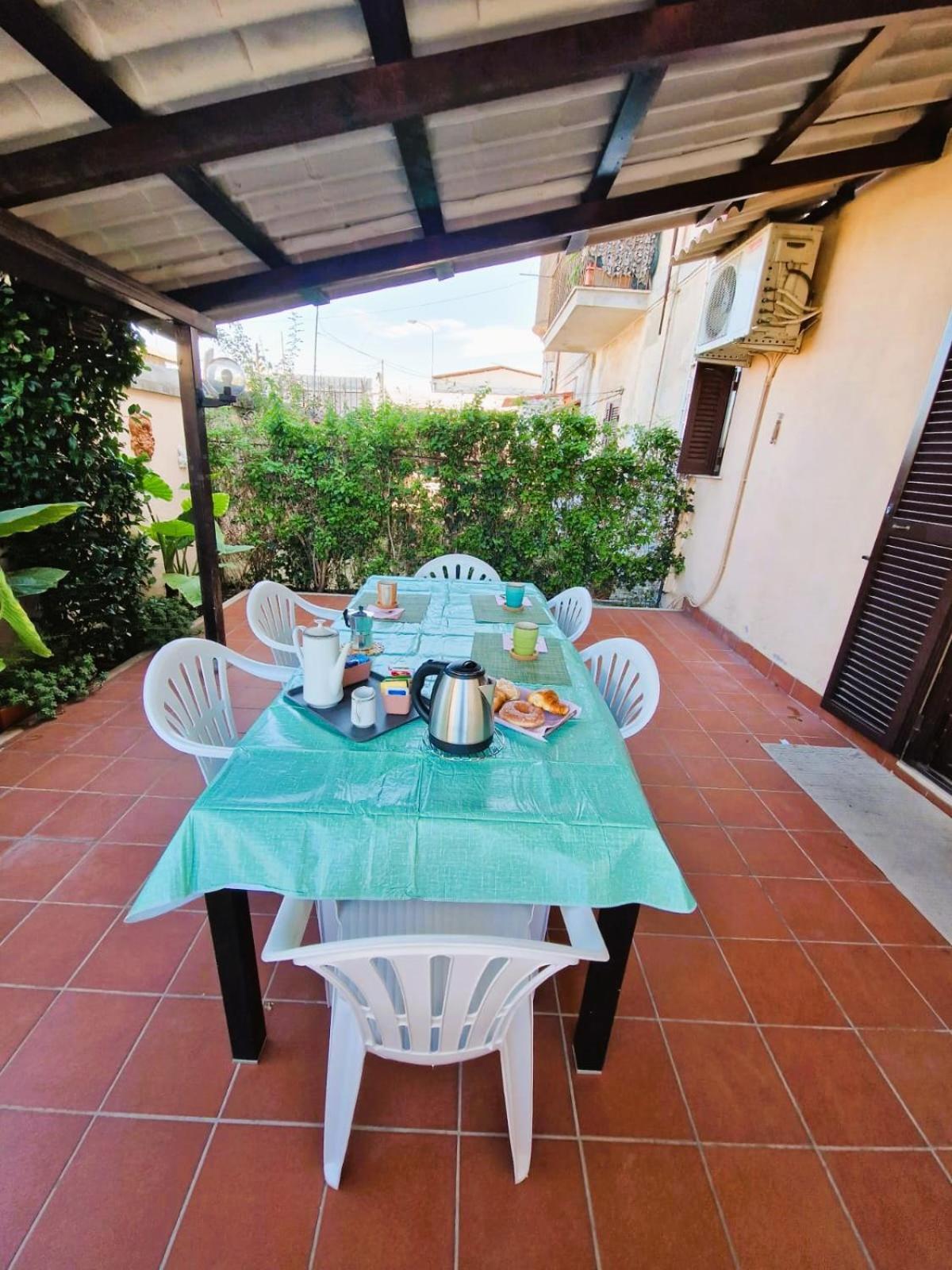 Appartamento Per Chi Ama Prendere Il Caffe In Terrazzo Roma Exterior foto